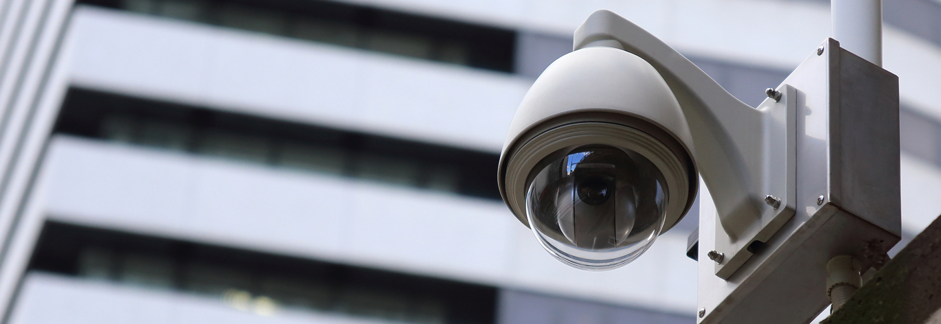 Doen Redenaar Detective The Pros & Cons of IP Cameras | Overview, Types, Features